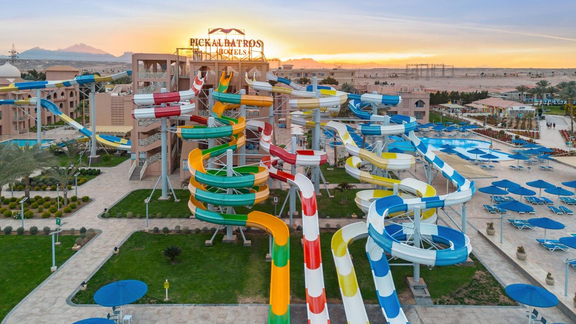 Pickalbatros Aqua Park Resort - הורגהדה מראה חיצוני תמונה
